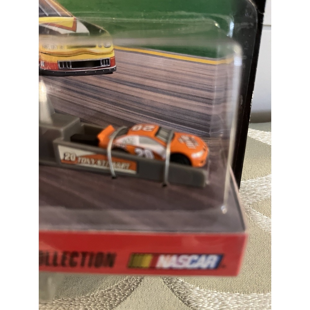 WINNERS CIRCLE MICRO MACHINES NASCAR JEFF GORDON TONY STEWART DUELING DRIVERS - Picture 7 of 16